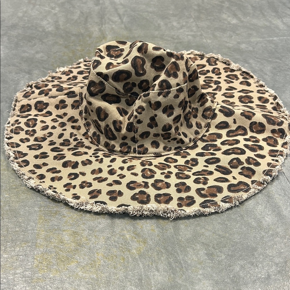 Zara Leopard Print Wide Brim Hat - Beige & Brown